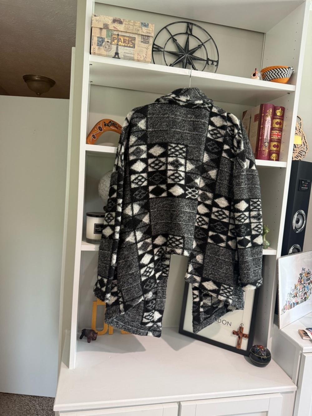 Eve Gravel Black & White Geometric Open-Front Cardigan